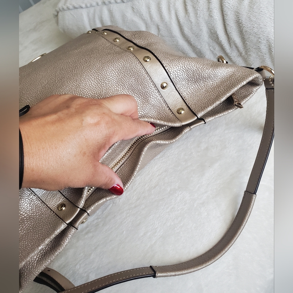 Coach Bag GUC - Picture 3 of 15
